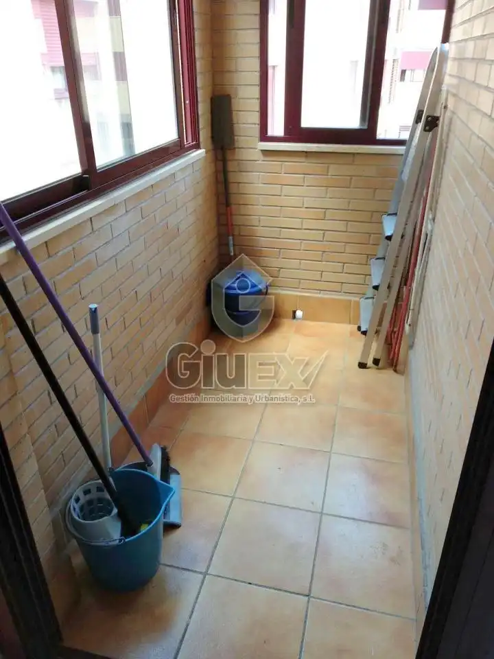Flat for rent in Cáceres  with Air Conditioner, Heating and Terrace