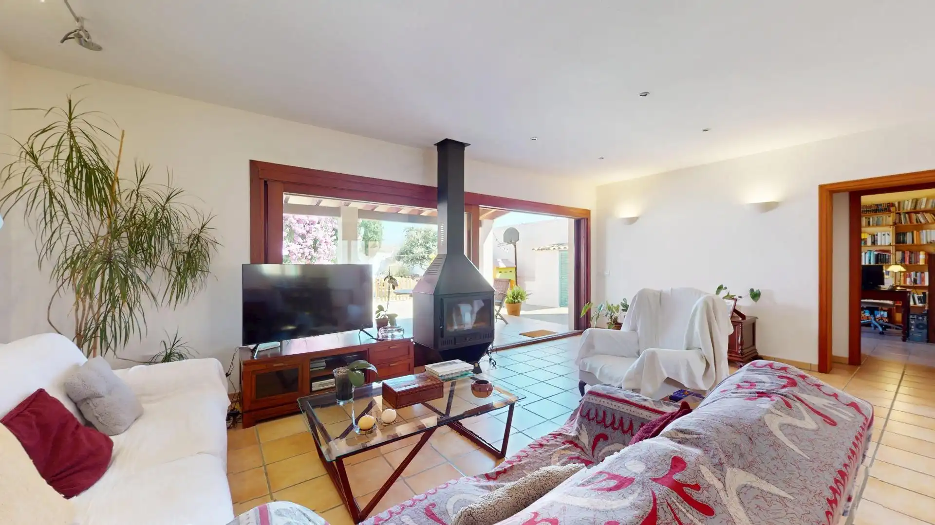 Sala d'estar de Casa o xalet en venda en  Palma de Mallorca amb Aire condicionat, Jardí privat i Terrassa