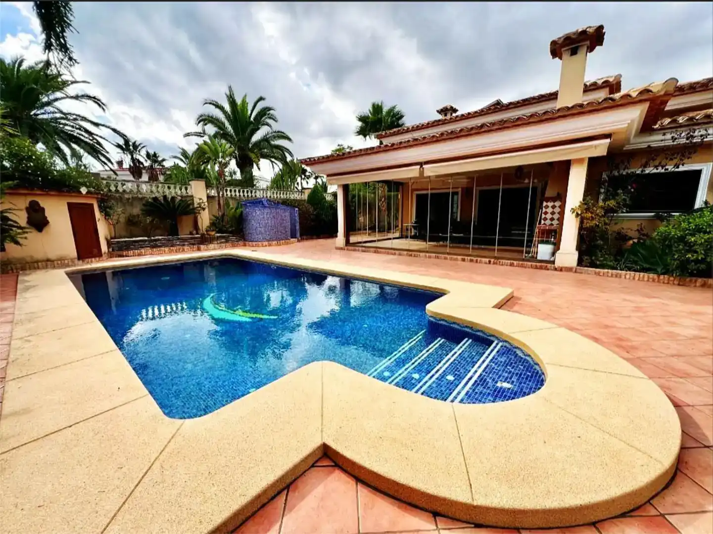 Piscina de Casa adosada en venda en L'Albir