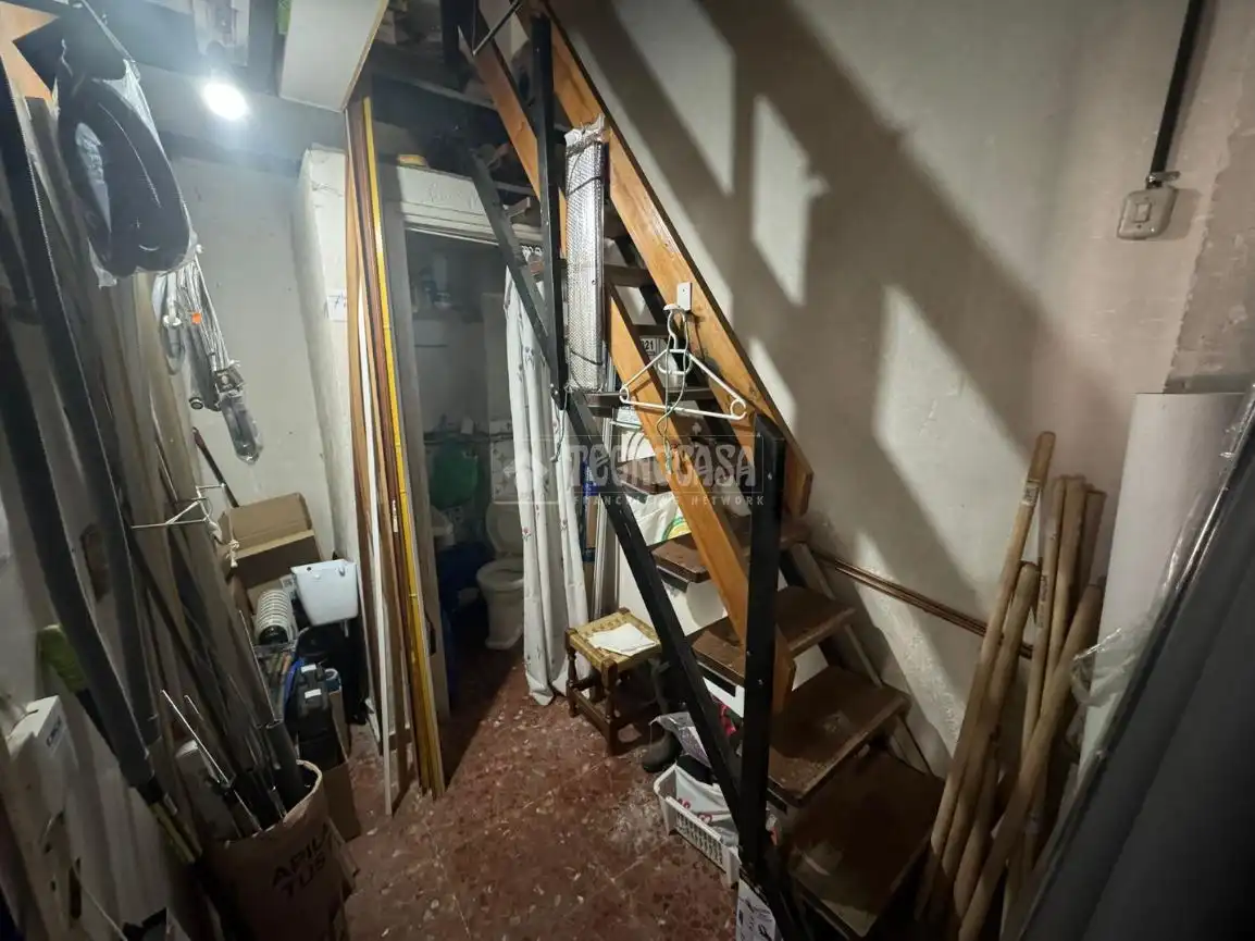 Geschaftsraum zur Miete in Av. de América, Barrio de Zaidín