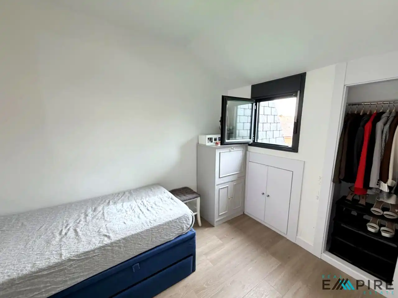 Habitación de Piso en venta en El Viso de San Juan con Aire acondicionado, Calefacción y Amueblado