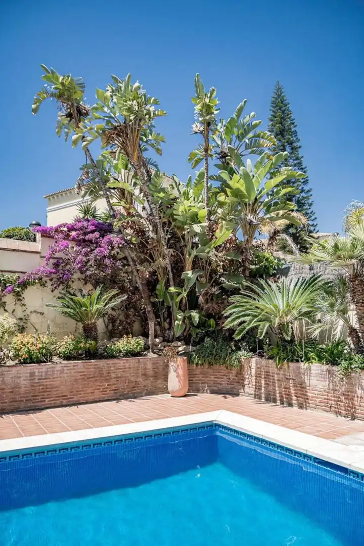 Jardí de Casa adosada de lloguer en Marbella amb Aire condicionat, Jardí privat i Terrassa