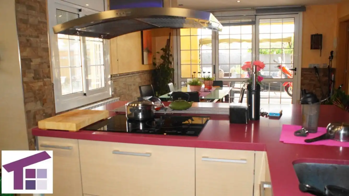 Cocina de Casa o chalet en venta en Bigues i Riells del Fai con Calefacción, Jardín privado y Parquet
