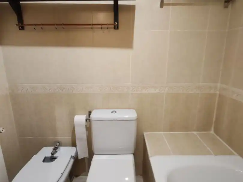 Bathroom of Flat for rent in Galapagar  with Heating, Terrace and Oven