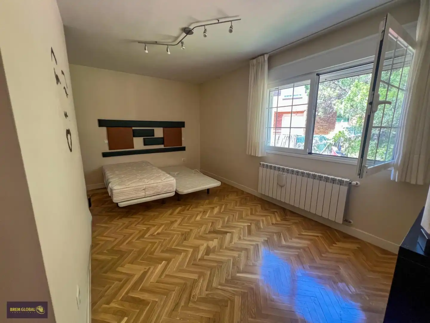 Semi-detached house with garden for sale in Calle Calle Mondalindo, imagen 35