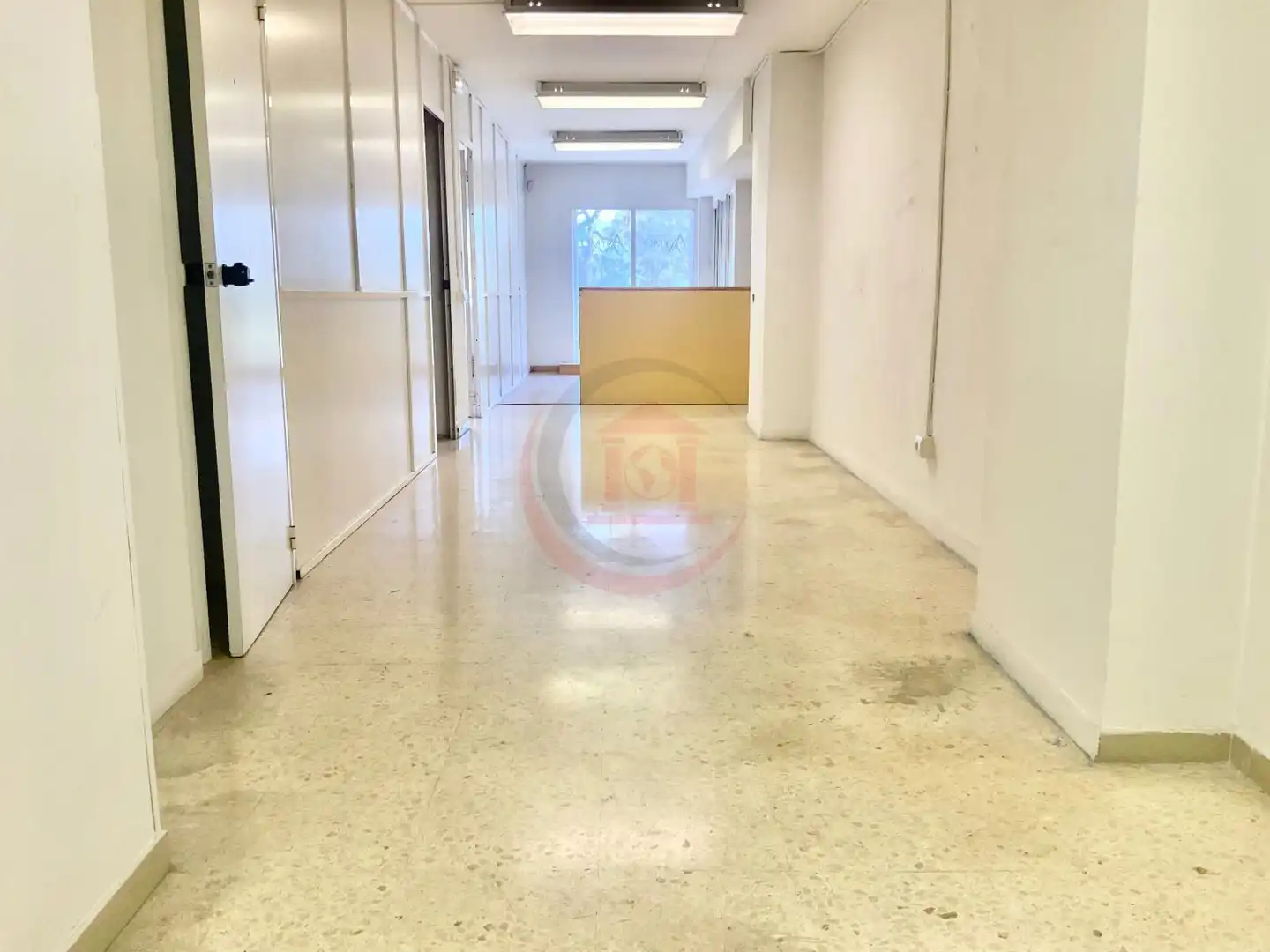 Commercial properties for rent in Barcelona  with Air Conditioner