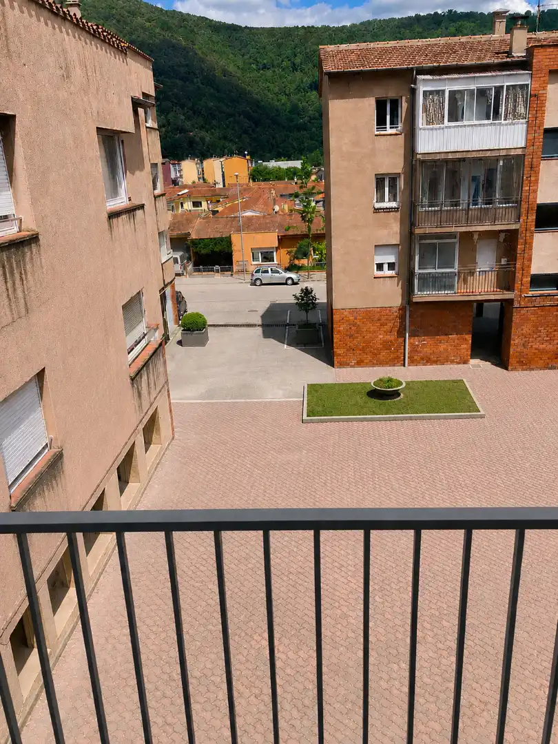 Piso con terraza en venta en Carretera d'Olot, imagen 17