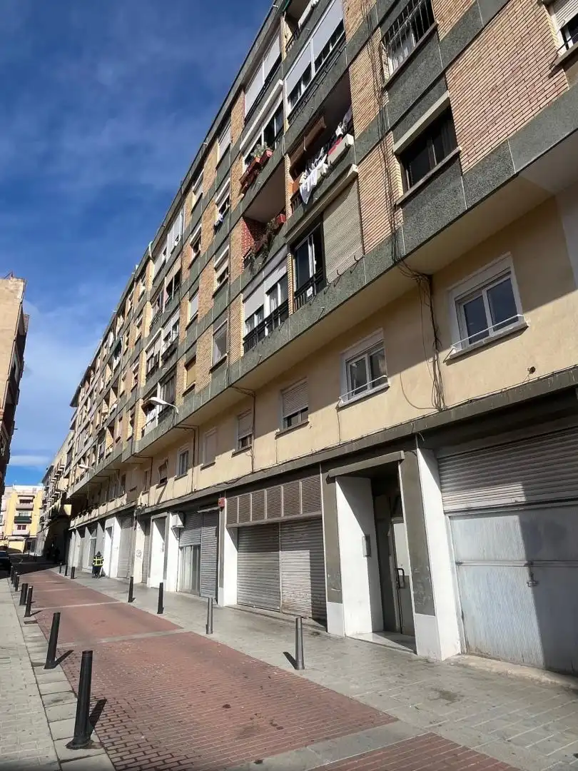 Vista exterior de Piso en venta en Reus