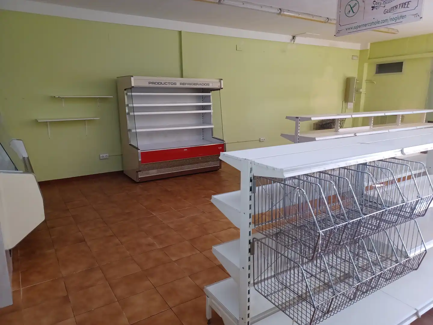 Local en venta en Colera