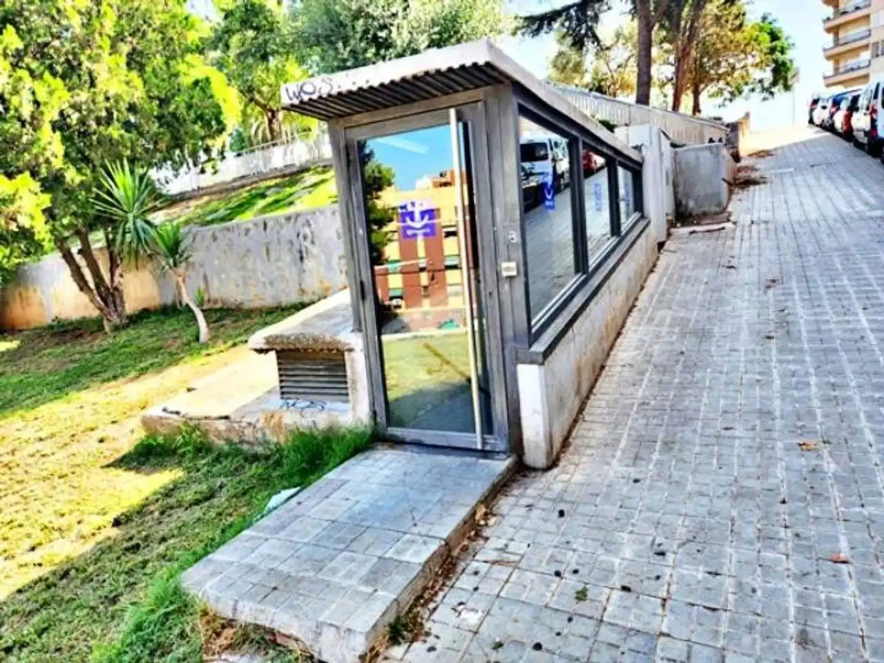 Vista exterior de Piso en venta en Badalona con Balcón