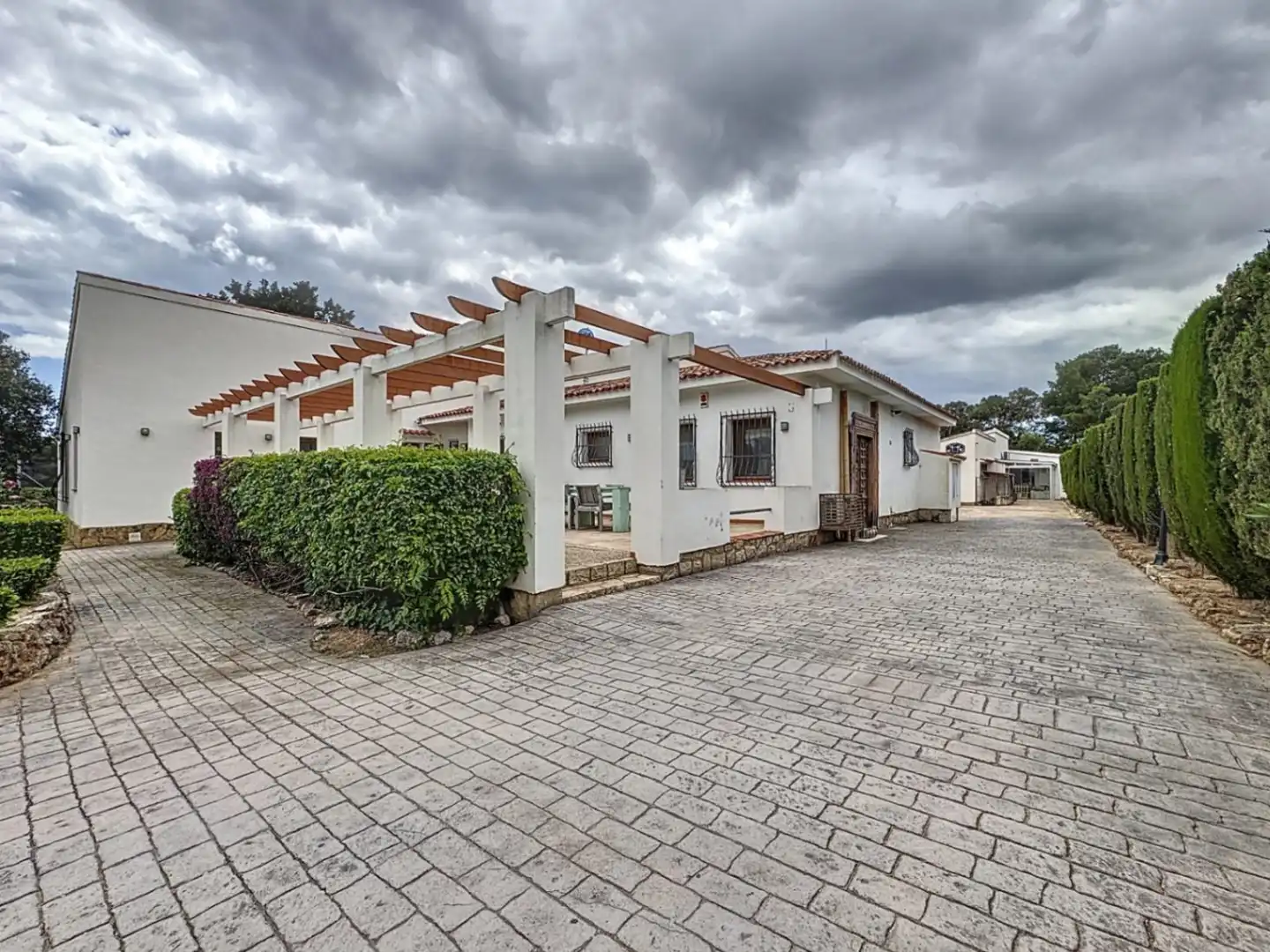 Exterior view of Houses for sale in L'Alfàs del Pi  with Air Conditioner, Heating and Private garden