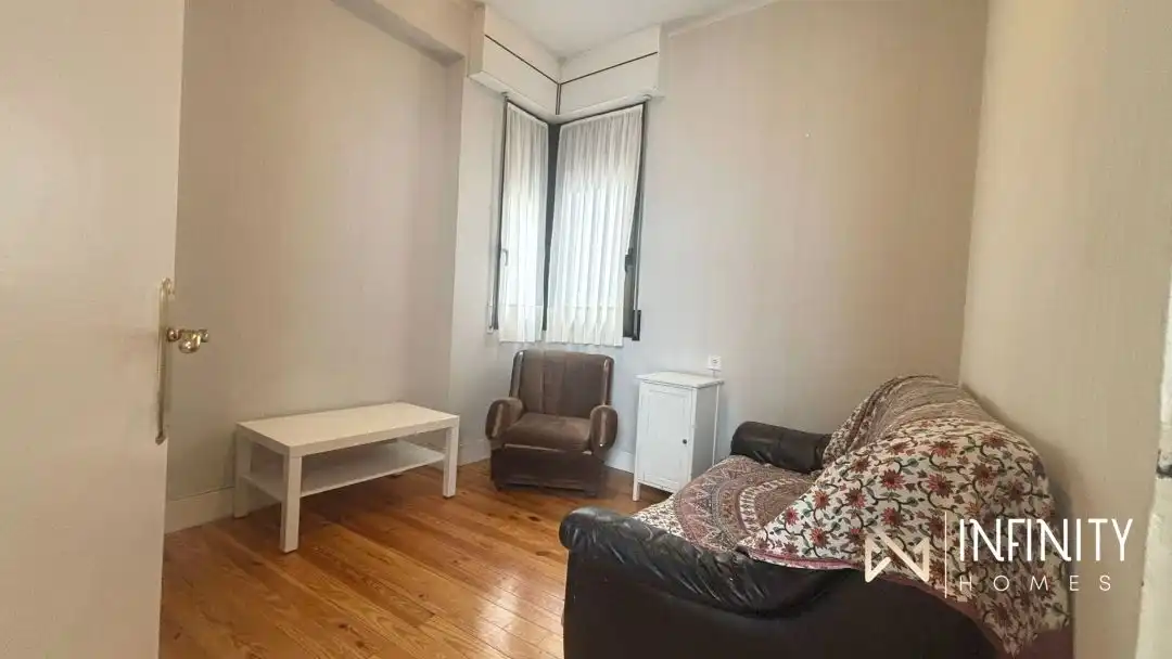 Sala d'estar de Pis de lloguer en Bilbao  amb Calefacció