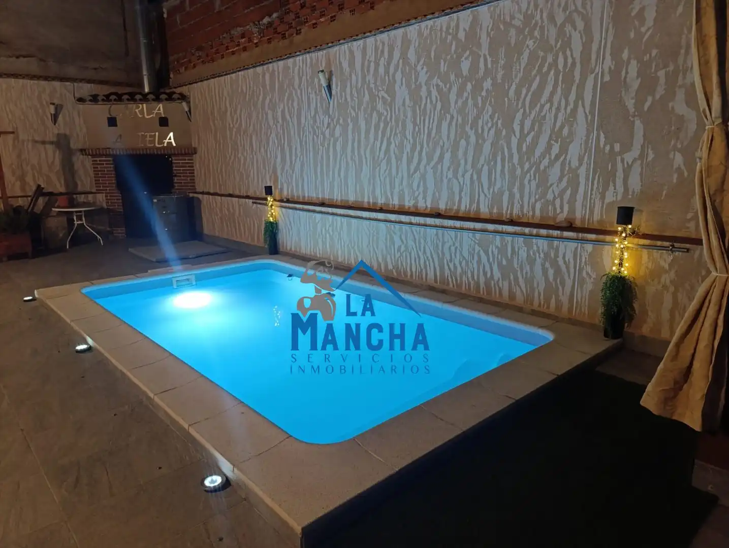 Piscina de Casa o xalet en venda en Madrigueras amb Piscina i Moblat