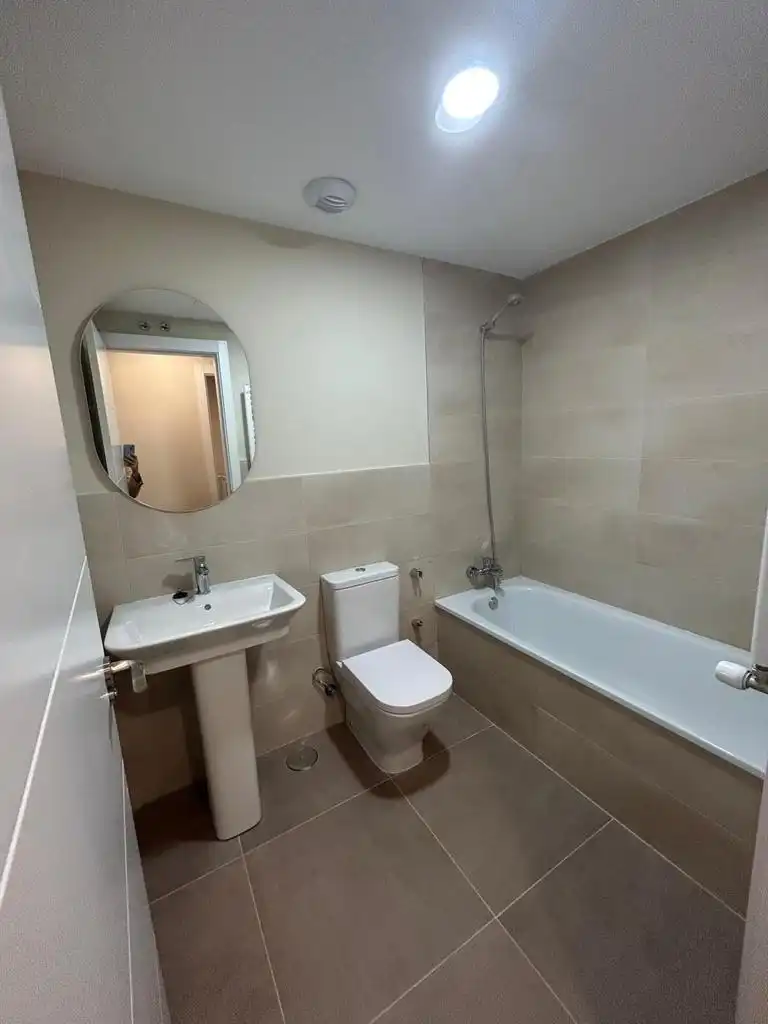 Baño de Piso en venta en Villalbilla con Calefacción, Terraza y Trastero