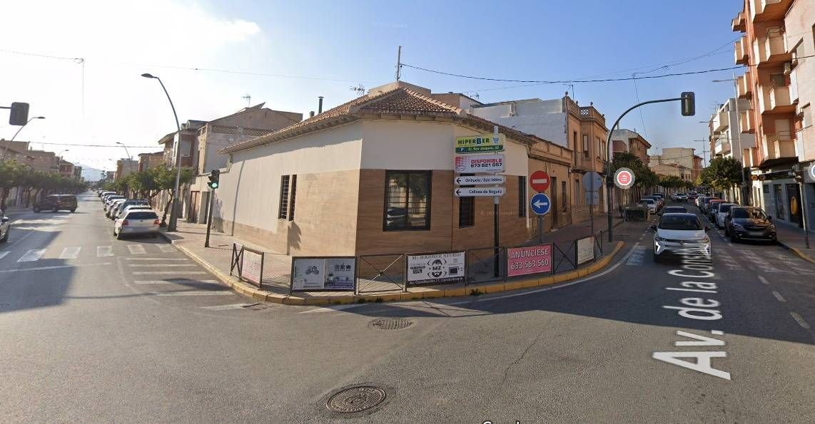 Planta baixa en venda a C. Gloria Fuertes, Catral