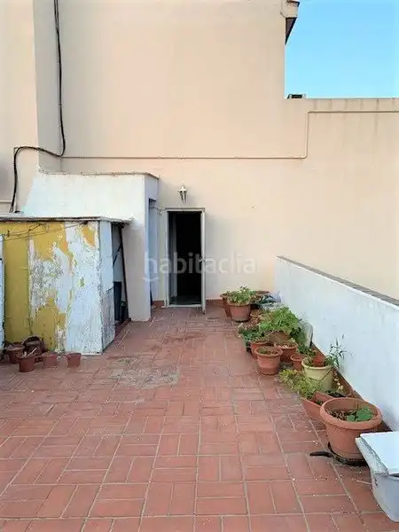 Dachboden zum Verkauf in Sant Boi de Llobregat mit Terrasse, Abstellraum und Balkon