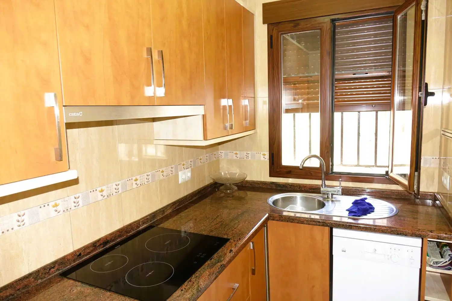 Cuina de Casa o xalet en venda en Lanjarón amb Terrassa i Balcó