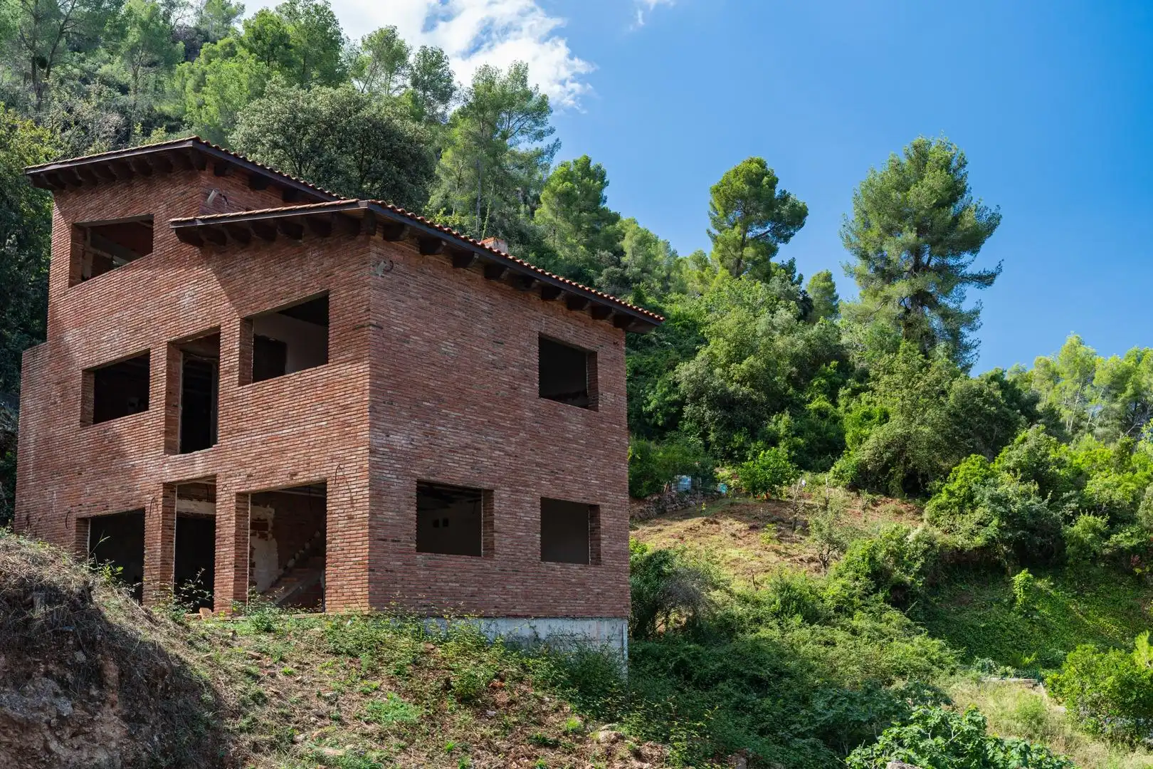 Außenansicht von Haus oder Chalet zum Verkauf in Corbera de Llobregat mit Privatgarten