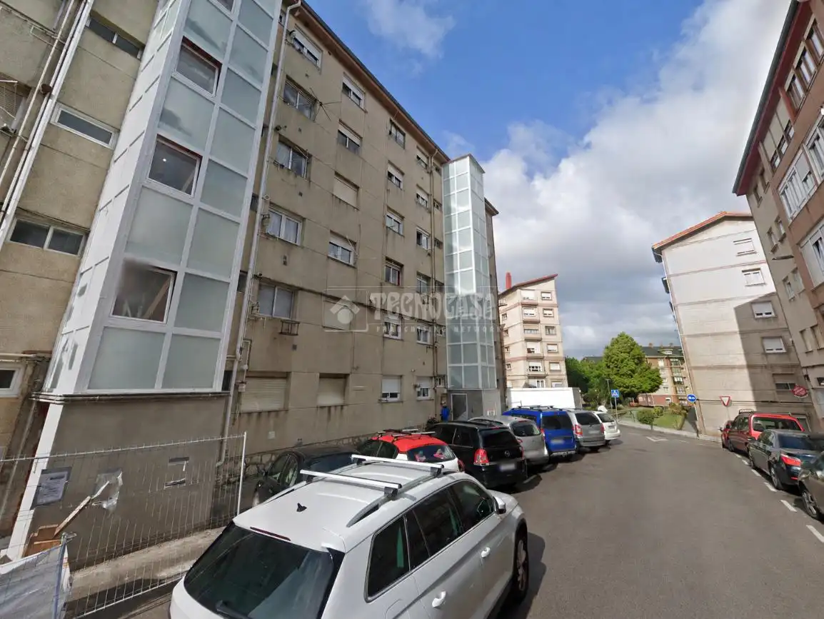 Vista exterior de Pis en venda en Santander amb Parquet
