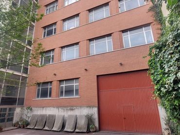 Uffici con ascensore in affitto a Villa de Vallecas