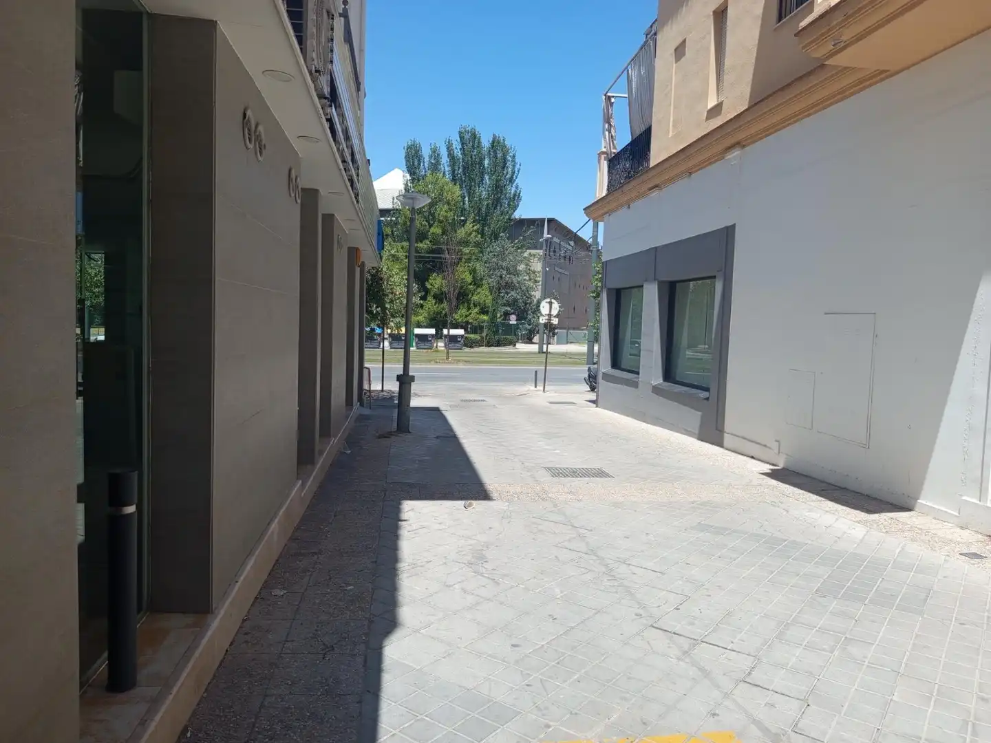 Vista exterior de Garaje de alquiler en Granada