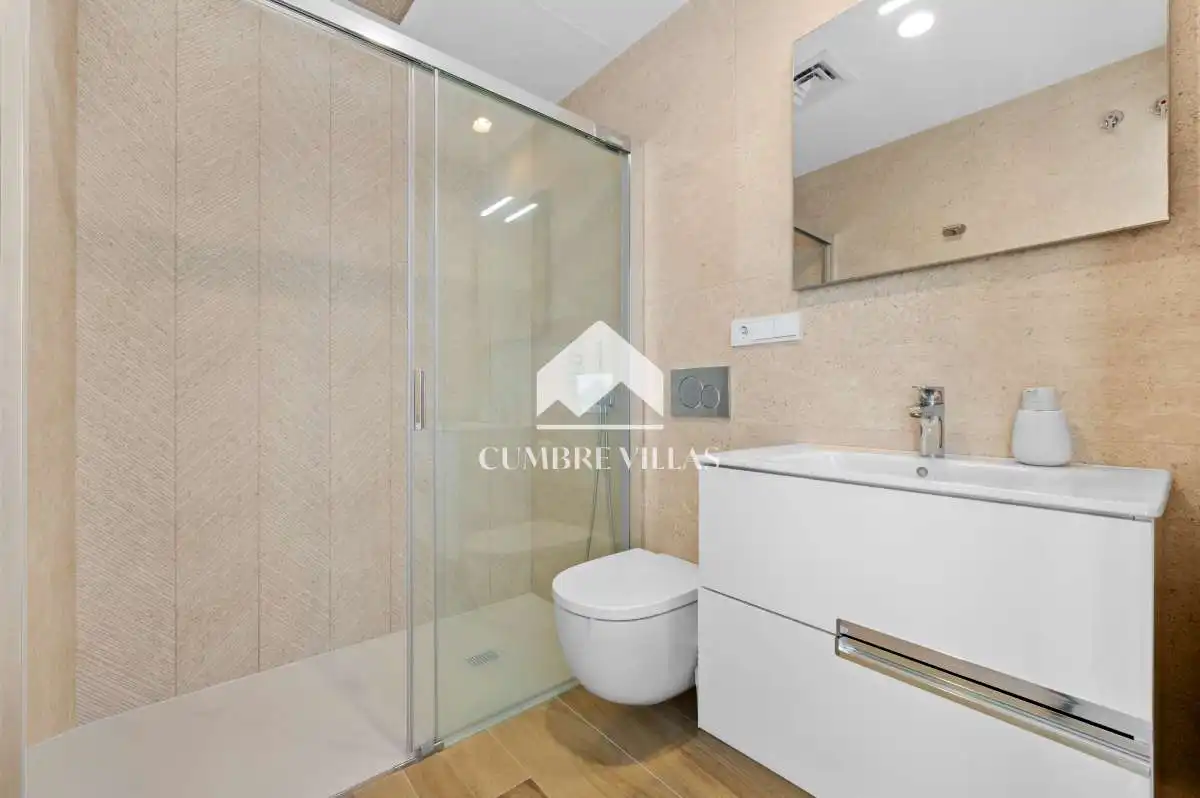 Baño de Casa o chalet en venta en Almuñécar con Jardín privado, Terraza y Trastero
