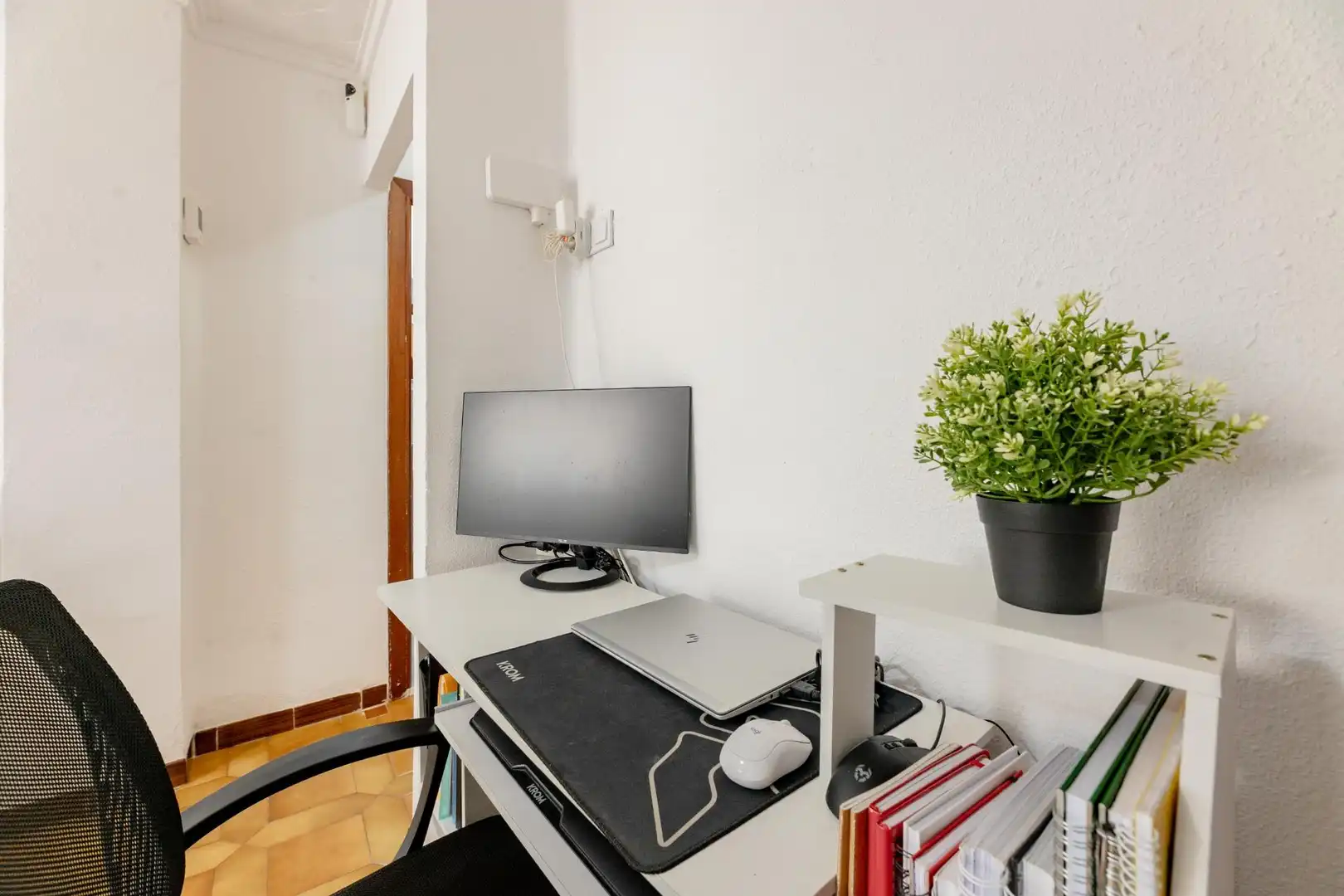 Habitación de Piso en venta en Valencia con Aire acondicionado y Alarma