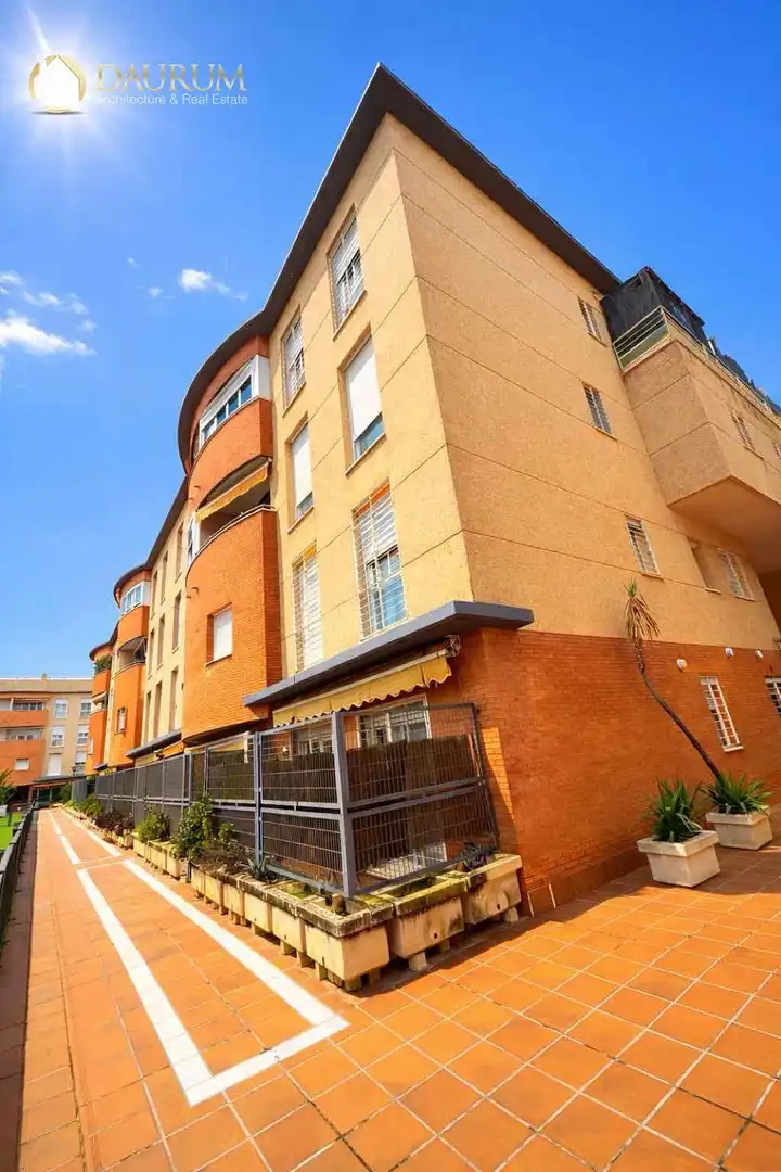 Exterior view of Duplexes for sale in Sevilla  with Air Conditioner, Heating and Terrace