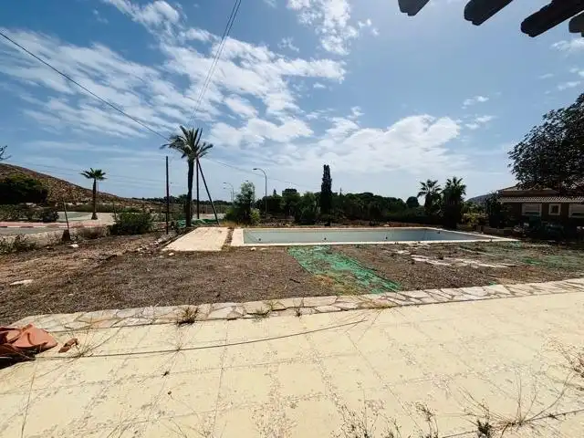 Chalet con piscina en venta en Partidas de Alicante, imagen 3