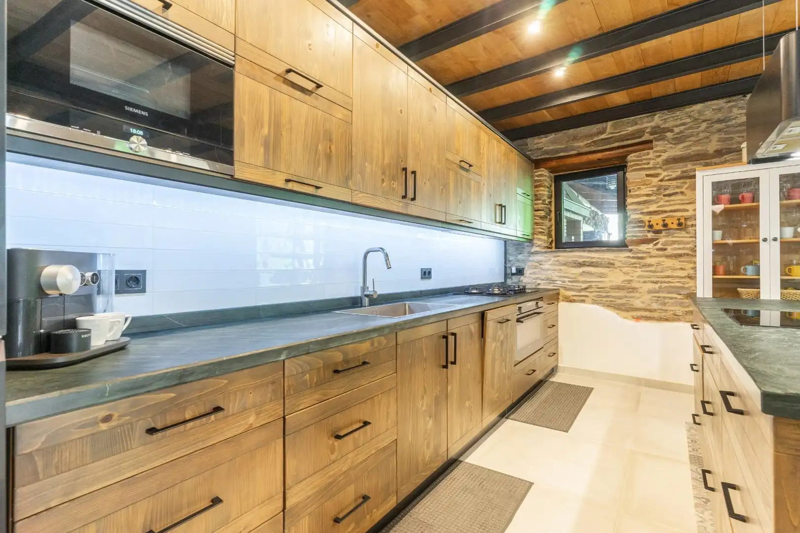 Cocina de Casa o chalet en venta en Lugo con Calefacción, Jardín privado y Jacuzzi