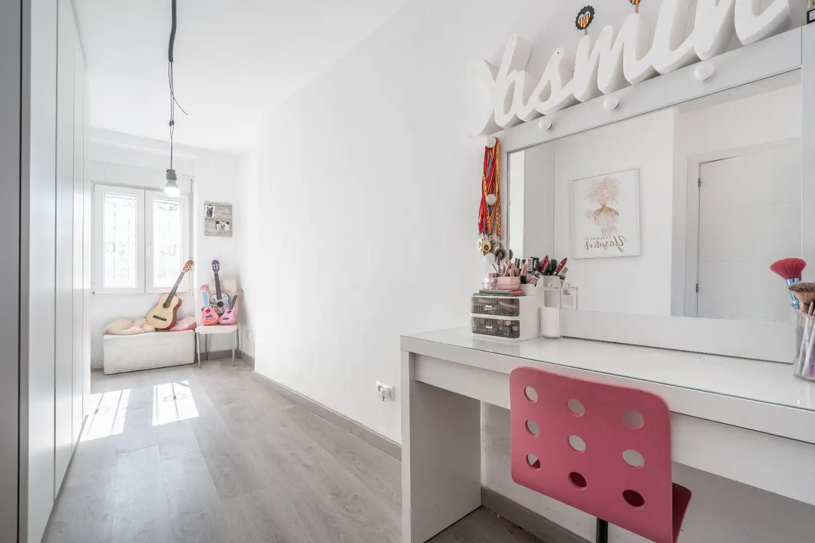 Bedroom of Houses for sale in Valencia  with Private garden, Terrace and Swimming Pool