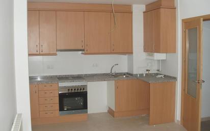 Kitchen of Flat for sale in Figueres  with Heating, Storage room and Oven