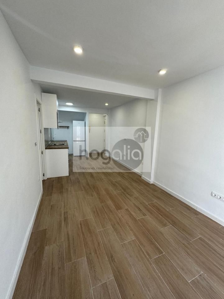 Kitchen of Flat to rent in  Sevilla Capital  with Terrace