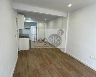 Kitchen of Flat to rent in  Sevilla Capital  with Terrace
