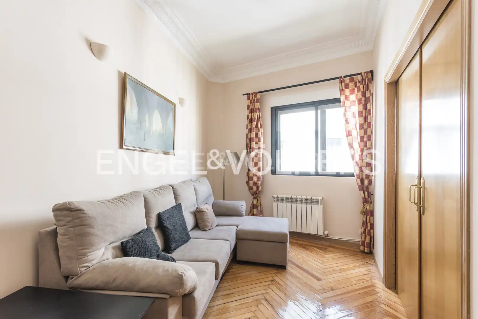 Living room of Flat for rent in Madrid  with Air Conditioner, Heating and Furnished
