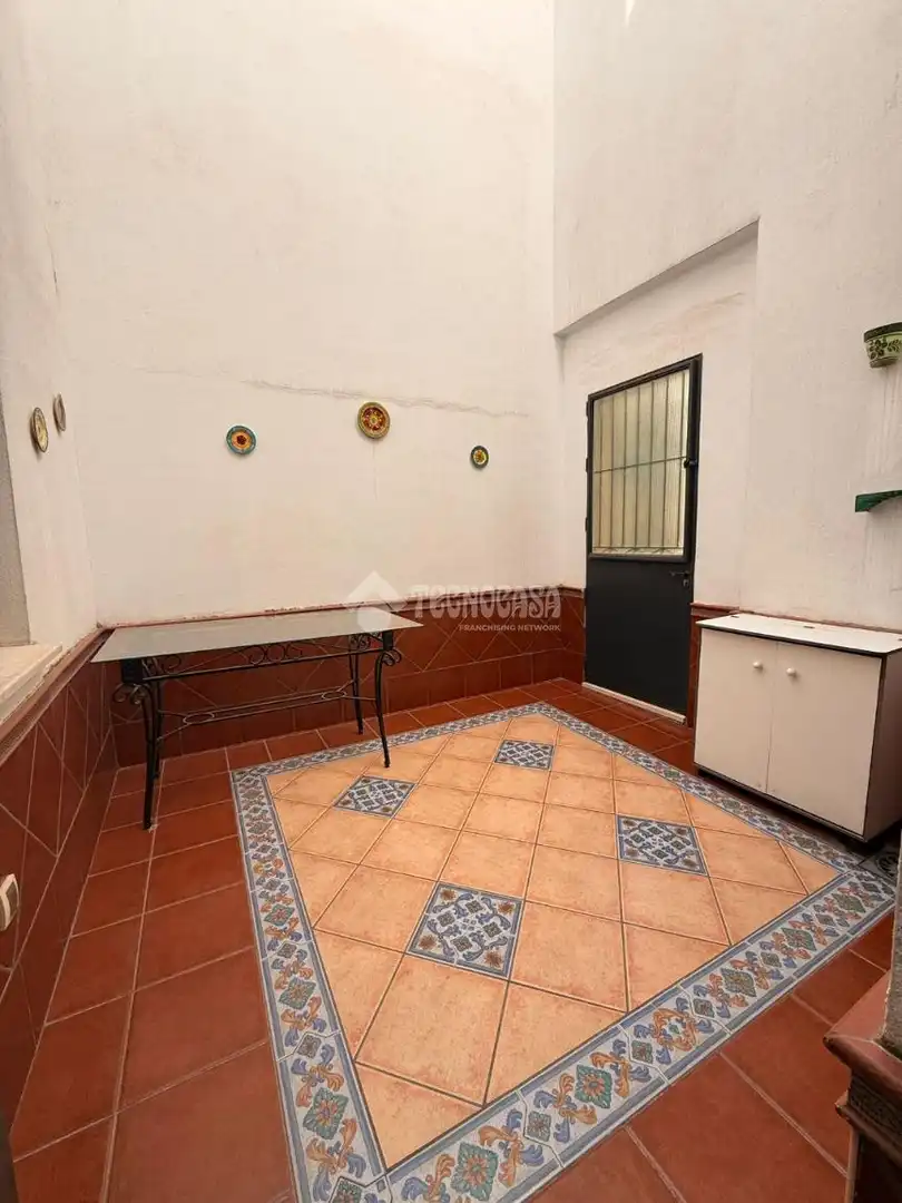Jardín de Casa adosada en venta en Alcalá de Guadaira con Aire acondicionado y Terraza