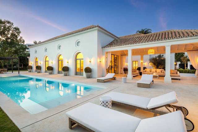 Casa-chalet en Venta en Nueva Andalucía centro