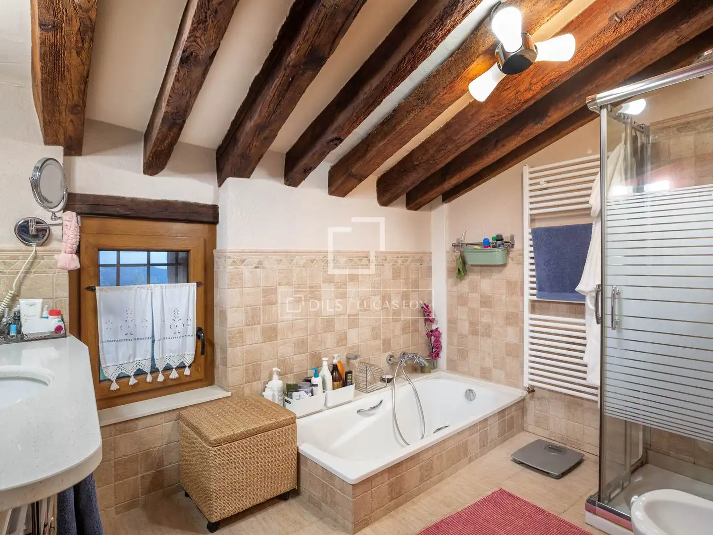 Baño de Finca rústica en venta en Arbúcies con Aire acondicionado, Calefacción y Jardín privado