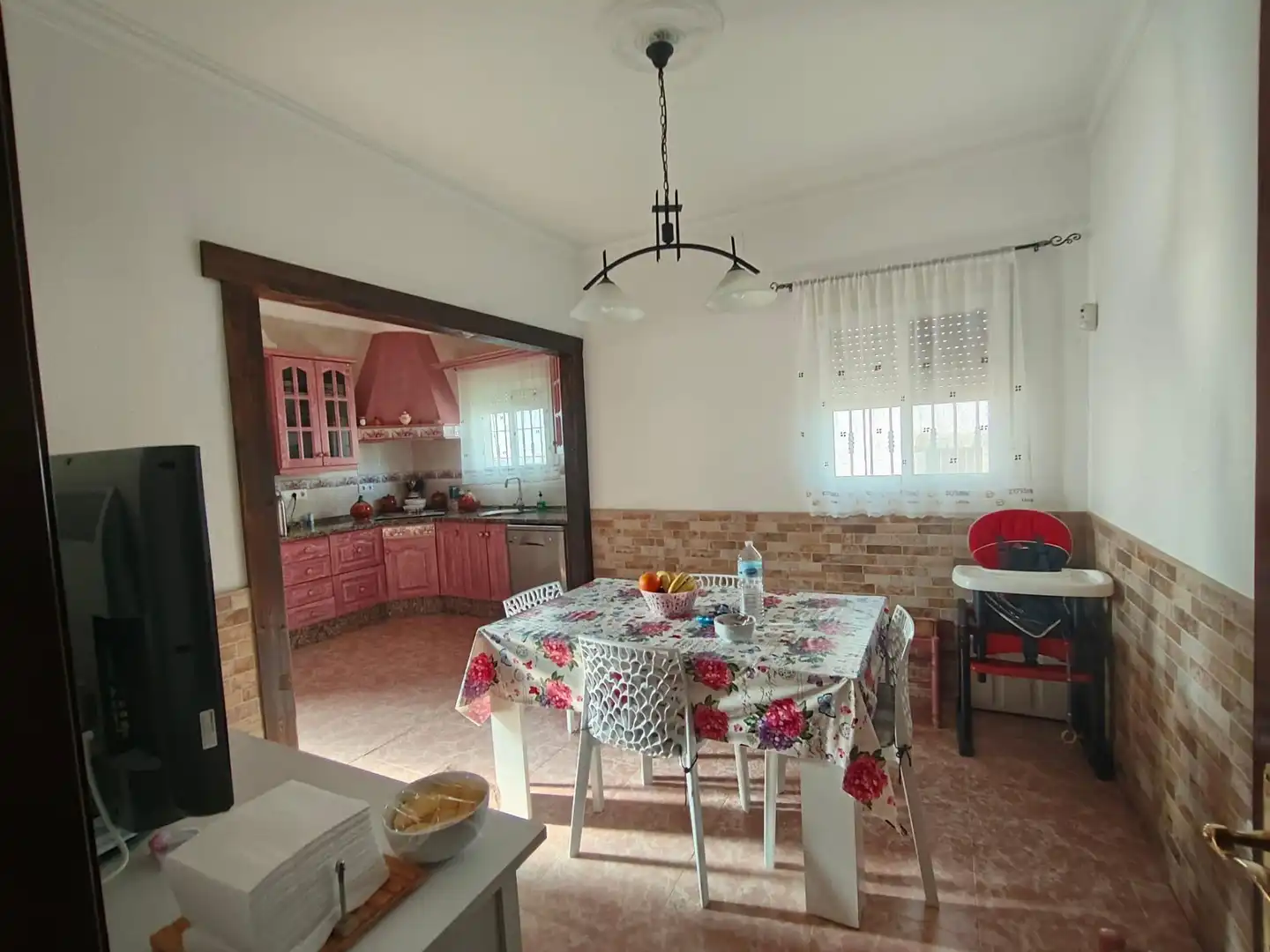Cuina de Casa o xalet en venda en Chiclana de la Frontera amb Jardí privat i Terrassa