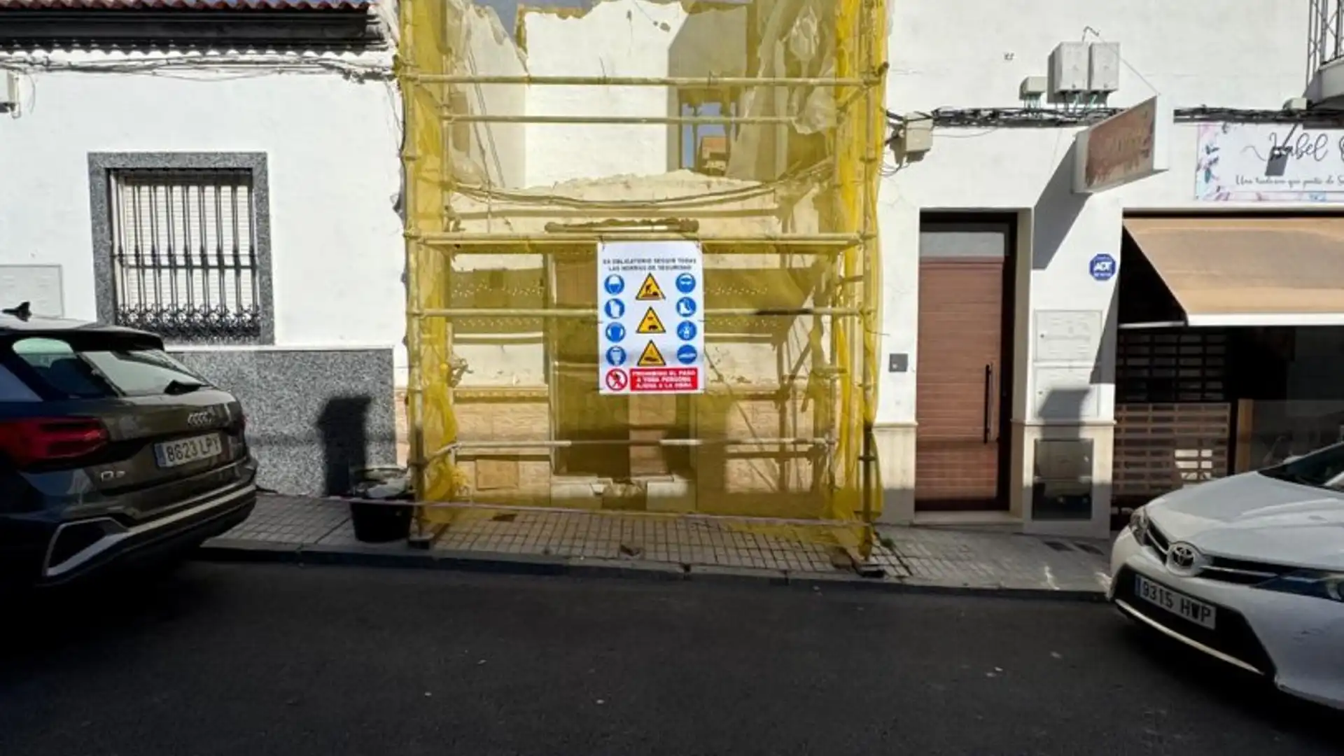 Vista exterior de Casa adosada en venda en Santiponce