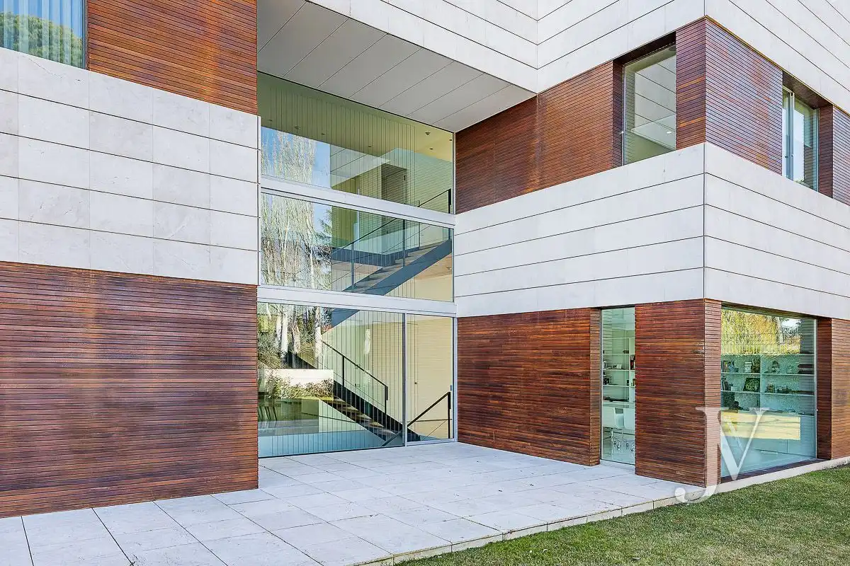 Exterior view of Houses for sale in Madrid  with Air Conditioner, Heating and Private garden