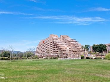 Apartment with pool for sale in Avenida Central 52