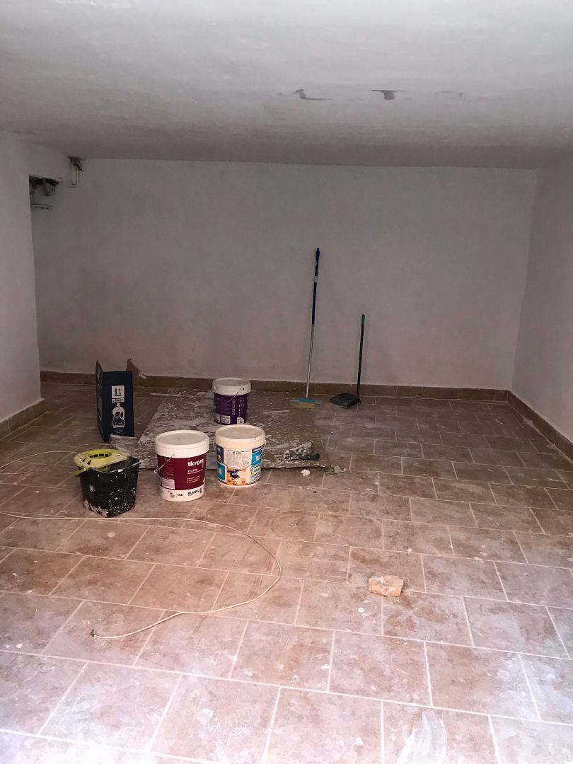 Box room to rent in Cartagena