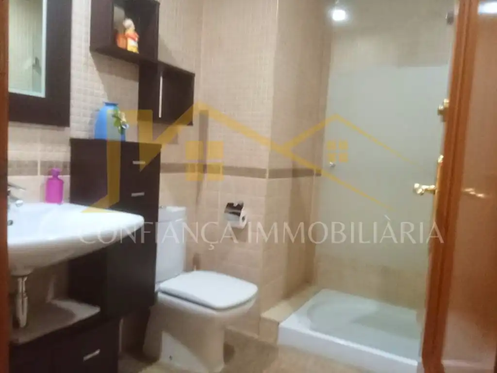 Badezimmer von Wohnung zum Verkauf in Tossa de Mar mit Klimaanlage, Terrasse und Schwimmbad