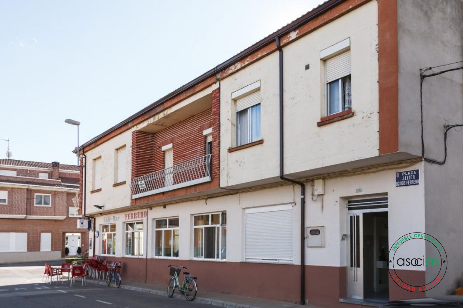 Vista exterior de Pis en venda en Pobladura de Pelayo García amb Calefacció i Terrassa