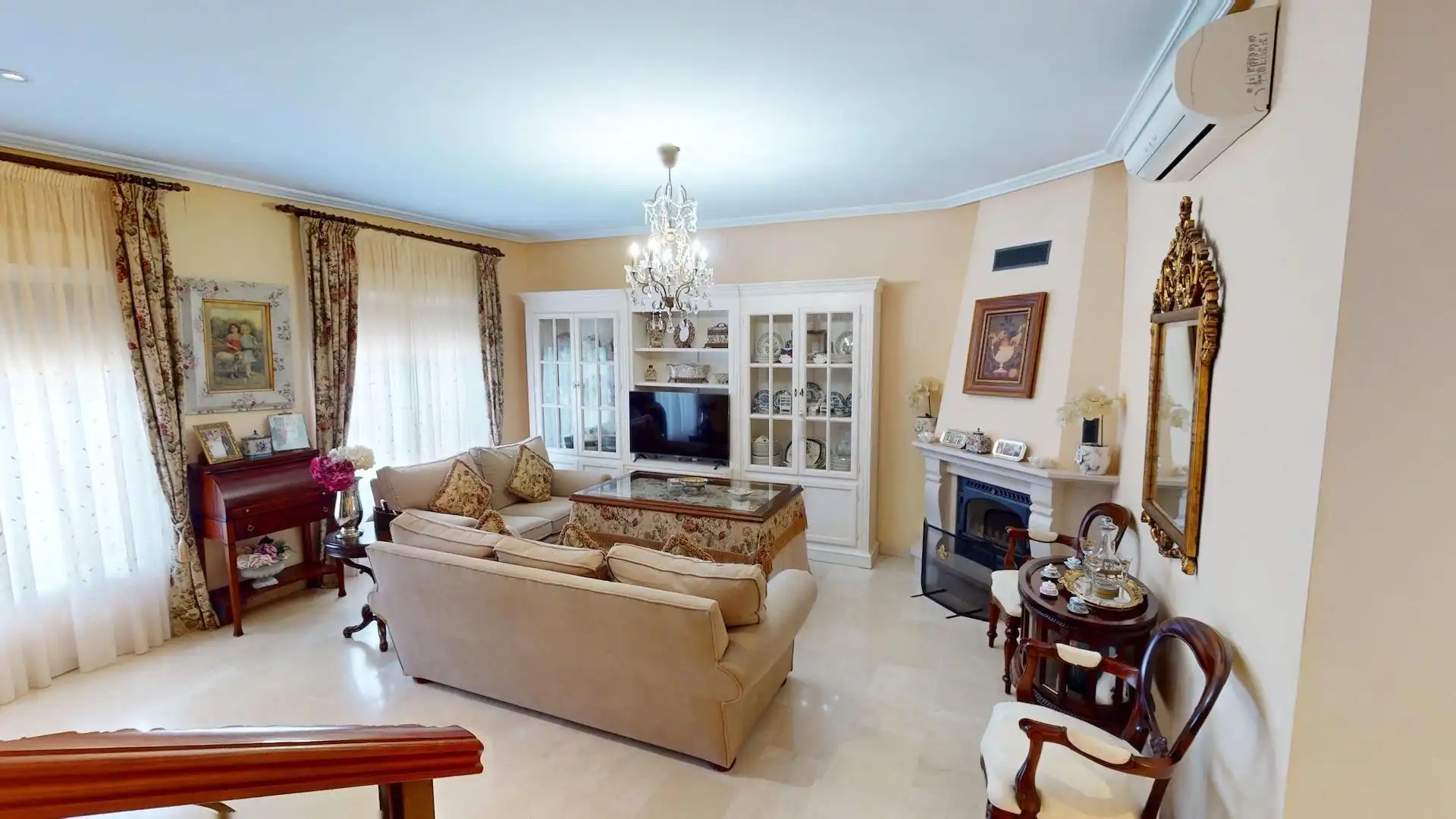 Living room of Houses for sale in Córdoba  with Air Conditioner, Private garden and Terrace