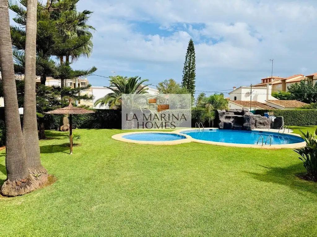 Apartamento con piscina en venta en Las Marinas / Les Marines, imagen 33