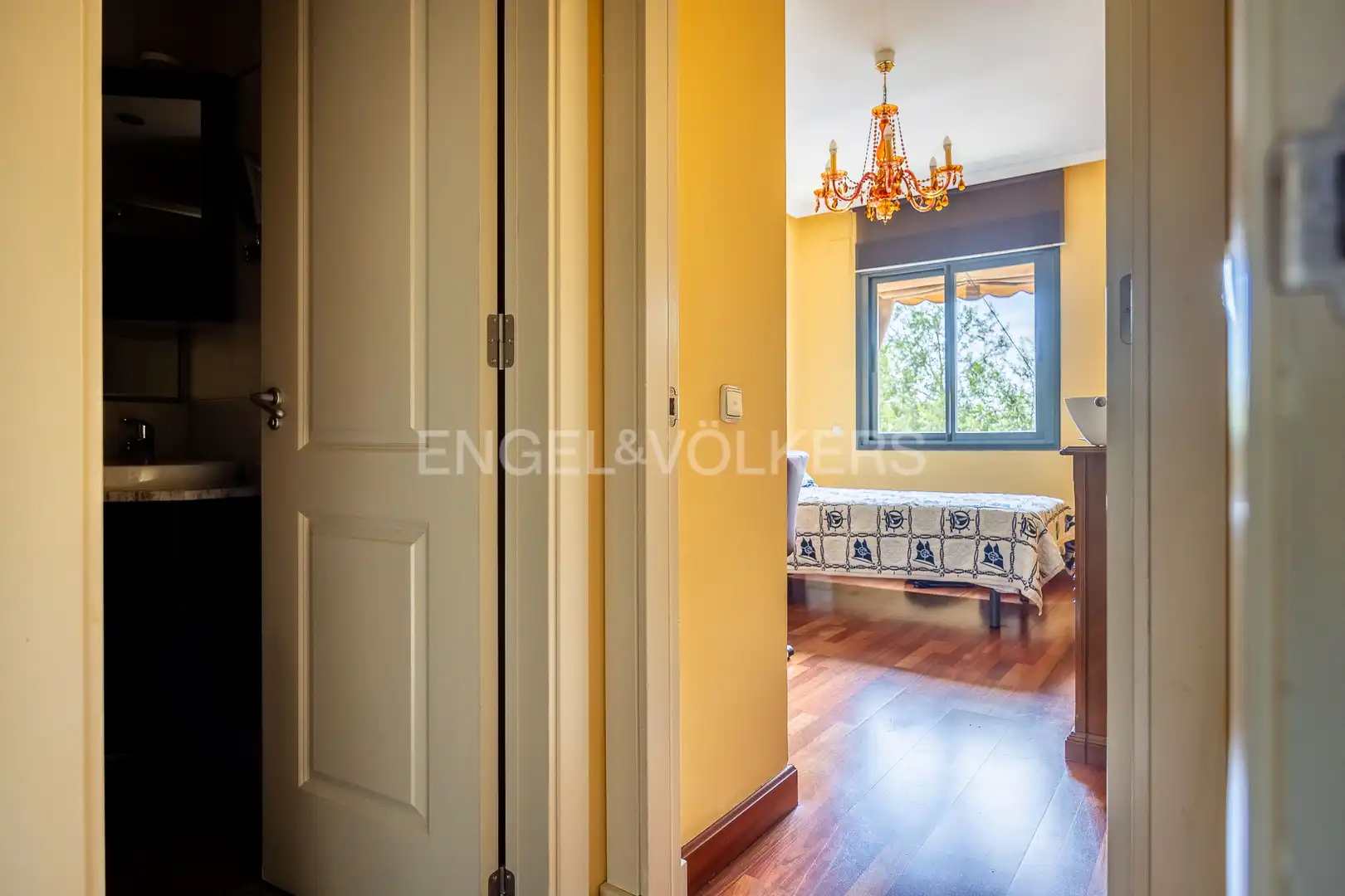 Flat for sale in Sevilla  with Air Conditioner, Heating and Private garden