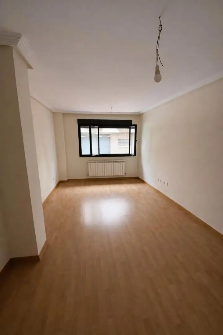 Bedroom of Flat for sale in Castellanos de Moriscos  with Heating