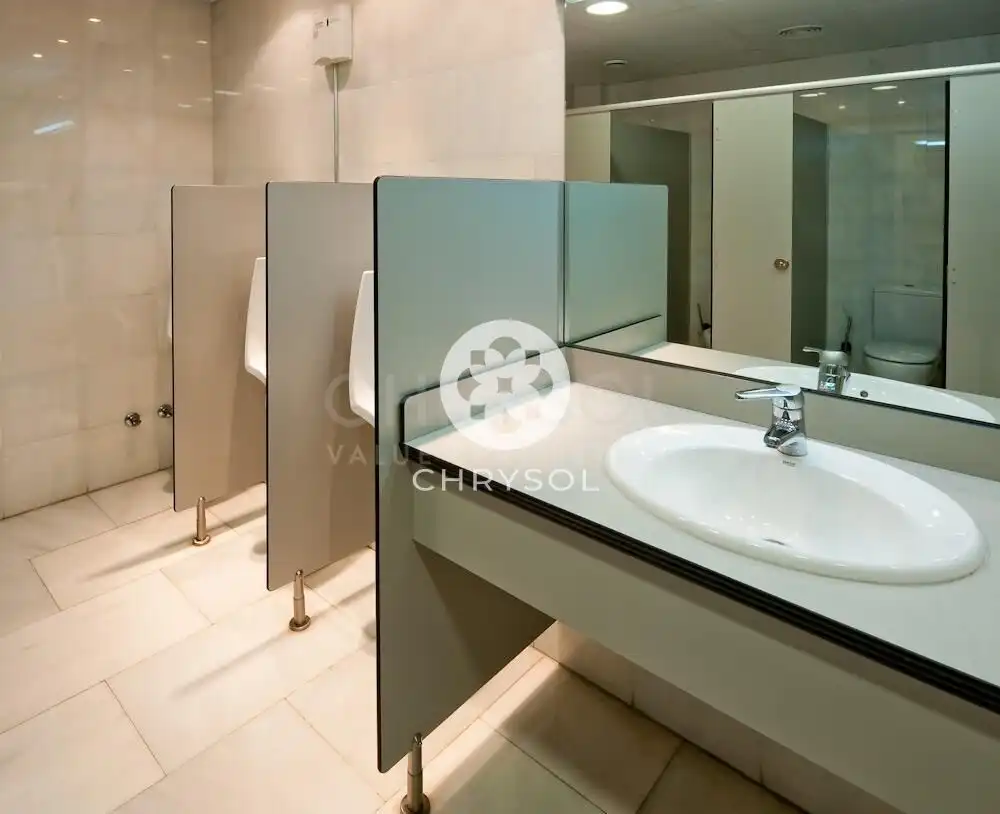 Office space with lift for sale in Avenida Avinguda Corts Catalanes, imagen 21
